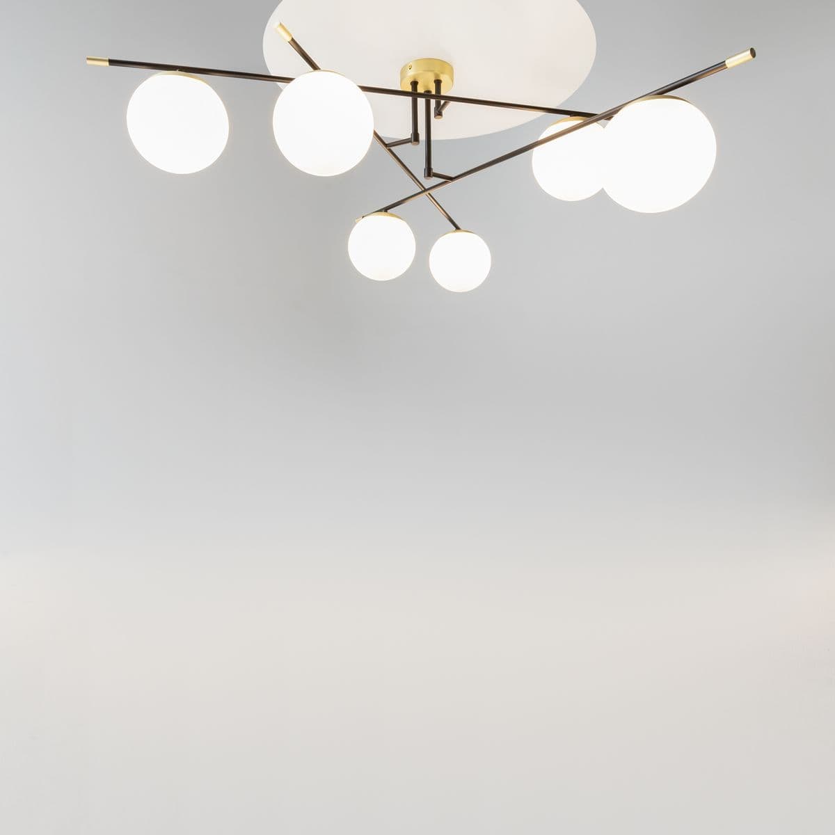 Потолочная люстра Maytoni Nostalgia MOD048CL-06G — фото 7