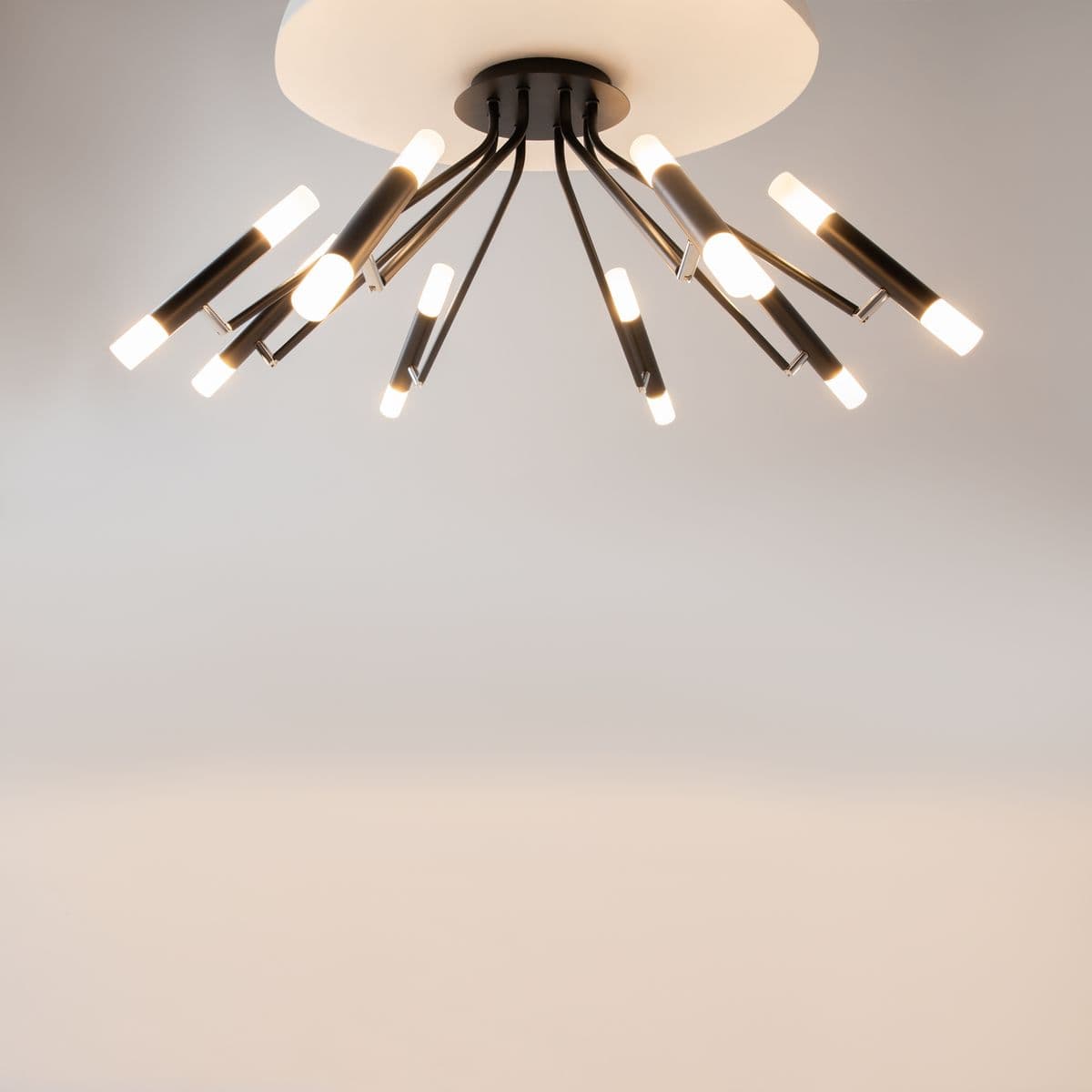 Потолочная люстра Maytoni Vigo MOD620CL-16B — фото 7